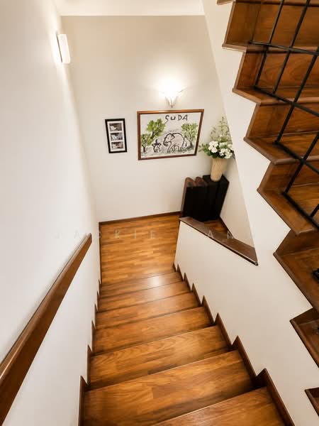 Rosyth Road, Rosyth Road, Hougang / Punggol / Sengkang, 5 Bedrooms, 2,800 sqft, Terraced House For Sale, by Jackie Mang, 500110429 - Stairs - PropertyGuru.com.sg