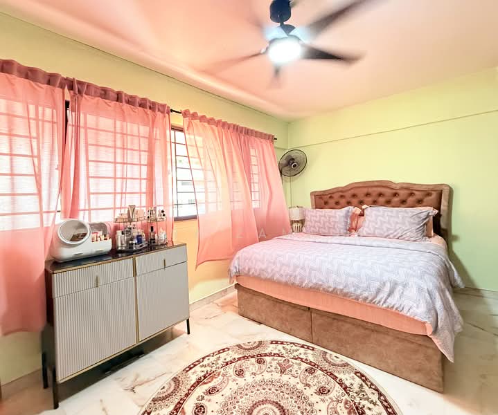 125 Serangoon North Avenue 1, 125 Serangoon North Avenue 1, 4 Bedrooms, 1,615 sqft, HDB Flat For Sale, by Zudyra Zamhasbi, 500110443 - Bedroom - PropertyGuru.com.sg