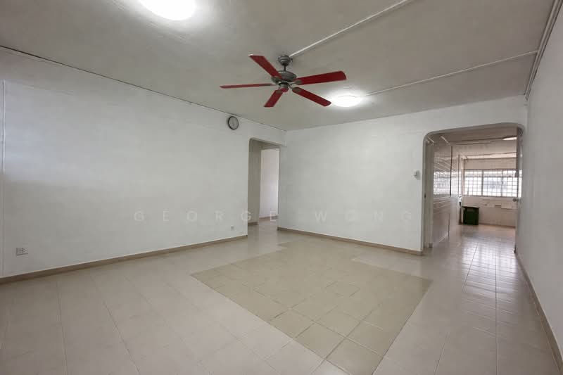 101 Serangoon North Avenue 1, 101 Serangoon North Avenue 1, 3 Bedrooms, 980 sqft, HDB Flat For Sale, by George Wong, 500110447 - Living Room - PropertyGuru.com.sg