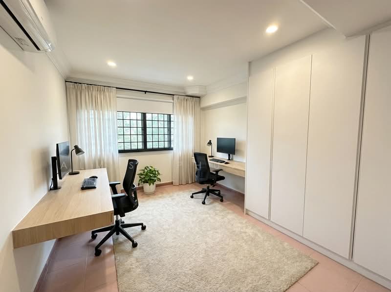243 Bukit Batok East Avenue 5, 243 Bukit Batok East Avenue 5, 3 Bedrooms, 1,302 sqft, HDB Flat For Sale, by Alviss Phua 潘家涵, 500110452 - Study - PropertyGuru.com.sg