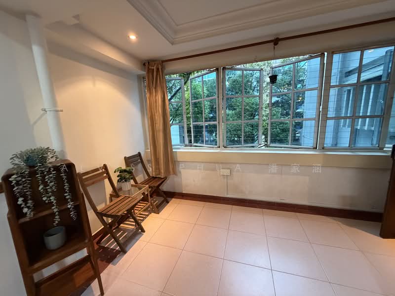 243 Bukit Batok East Avenue 5, 243 Bukit Batok East Avenue 5, 3 Bedrooms, 1,302 sqft, HDB Flat For Sale, by Alviss Phua 潘家涵, 500110452 - Balcony - PropertyGuru.com.sg