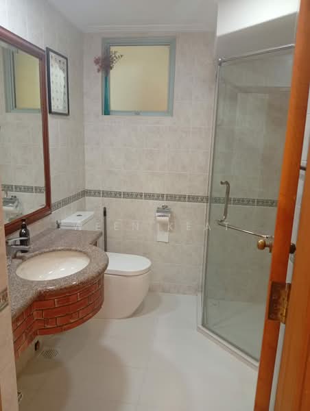 Guilin View, 20 Bukit Batok Street 52, Room Rental, 1,300 sqft, Condominium For Rent, by Ween Keat, 500110464 - Bathroom - PropertyGuru.com.sg