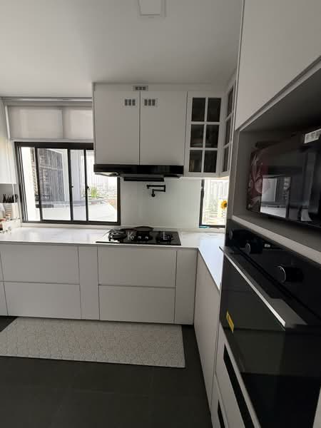 Mandarin Gardens, 7 Siglap Road, 3 Bedrooms, 1,572 sqft, Condominium For Sale, by KK Lee, 500110471 - PropertyGuru.com.sg