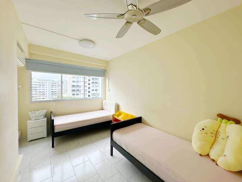421 Pasir Ris Drive 6, 421 Pasir Ris Drive 6, 3 Bedrooms, 1,130 sqft, HDB Flat For Sale, by Ng Siang Ling, 500110475 - Bedroom - PropertyGuru.com.sg