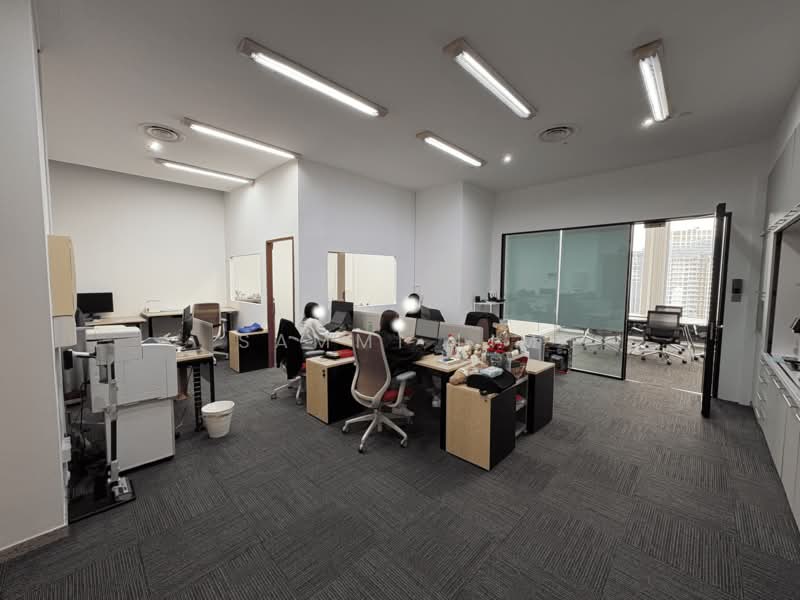 The Central, 6 Eu Tong Sen Street, Boat Quay / Raffles Place / Marina, 926 sqft, Office For Sale, by Sammi Lim, 500110476 - CommercialGuru.com.sg