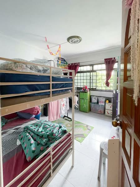 769 Woodlands Drive 60, 769 Woodlands Drive 60, 3 Bedrooms, 1,323 sqft, HDB Flat For Rent, by Wirdayu Binte Safie, 500110481 - Bedroom - PropertyGuru.com.sg