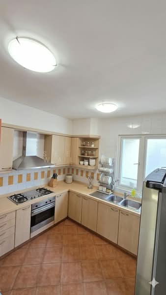 The Floravale, 218 Westwood Avenue, 4 Bedrooms, 2,734 sqft, Executive Condominium For Sale, by See Toh Wai Sim, 500110488 - Kitchen - PropertyGuru.com.sg