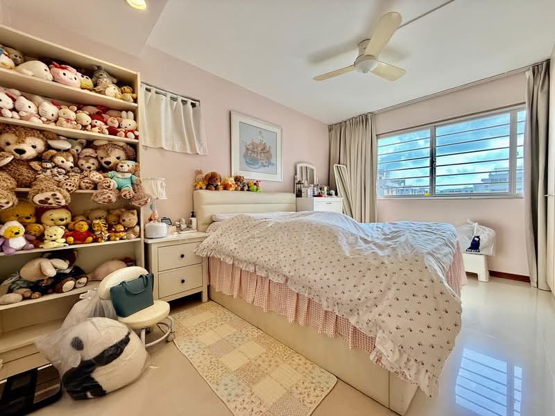 644 Yishun Street 61, 644 Yishun Street 61, 3 Bedrooms, 1,323 sqft, HDB Flat For Sale, by Charlene Low, 500110489 - Bedroom - PropertyGuru.com.sg