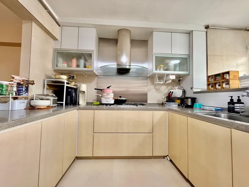 644 Yishun Street 61, 644 Yishun Street 61, 3 Bedrooms, 1,323 sqft, HDB Flat For Sale, by Charlene Low, 500110489 - Kitchen - PropertyGuru.com.sg