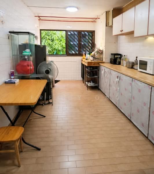 111 Serangoon North Avenue 1, 111 Serangoon North Avenue 1, 3 Bedrooms, 980 sqft, HDB Flat For Sale, by Freddy Ong, 500110494 - Kitchen - PropertyGuru.com.sg