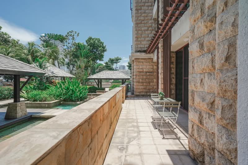 Black room - private balcony