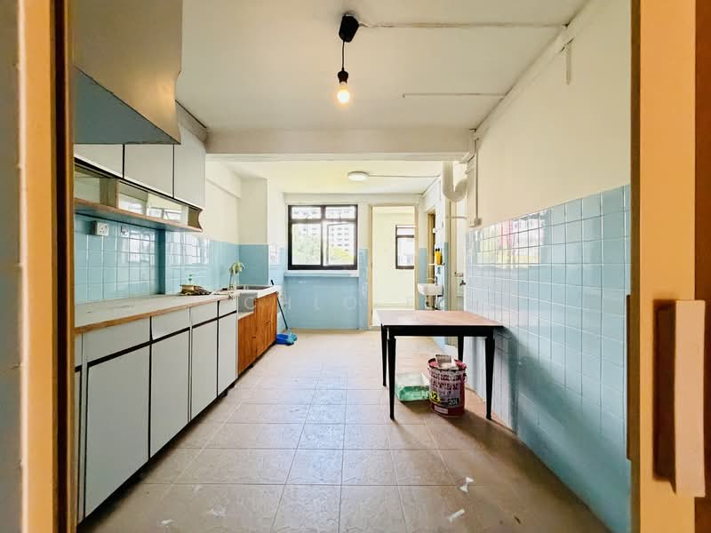 162 Mei Ling Street, 162 Mei Ling Street, 2 Bedrooms, 710 sqft, HDB Flat For Sale, by Chlo Ee, 500110504 - Kitchen - PropertyGuru.com.sg