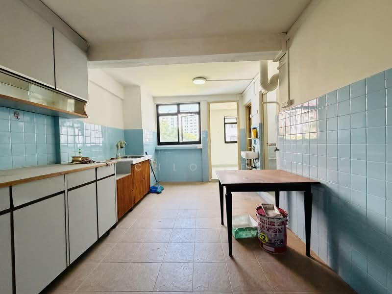 162 Mei Ling Street, 162 Mei Ling Street, 2 Bedrooms, 710 sqft, HDB Flat For Sale, by Chlo Ee, 500110504 - Kitchen - PropertyGuru.com.sg