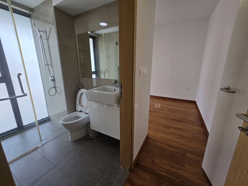 Aspen LinQ, 15 Institution Hill, 2 Bedrooms, 711 sqft, Condominium For Rent, by Chia S M, 500110516 - Bathroom - PropertyGuru.com.sg