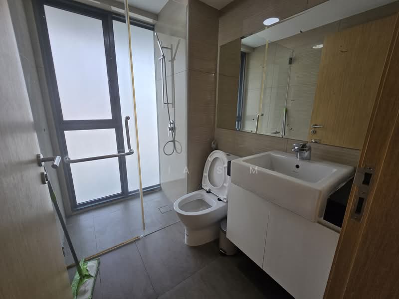 Aspen LinQ, 15 Institution Hill, 2 Bedrooms, 711 sqft, Condominium For Rent, by Chia S M, 500110516 - Bathroom - PropertyGuru.com.sg