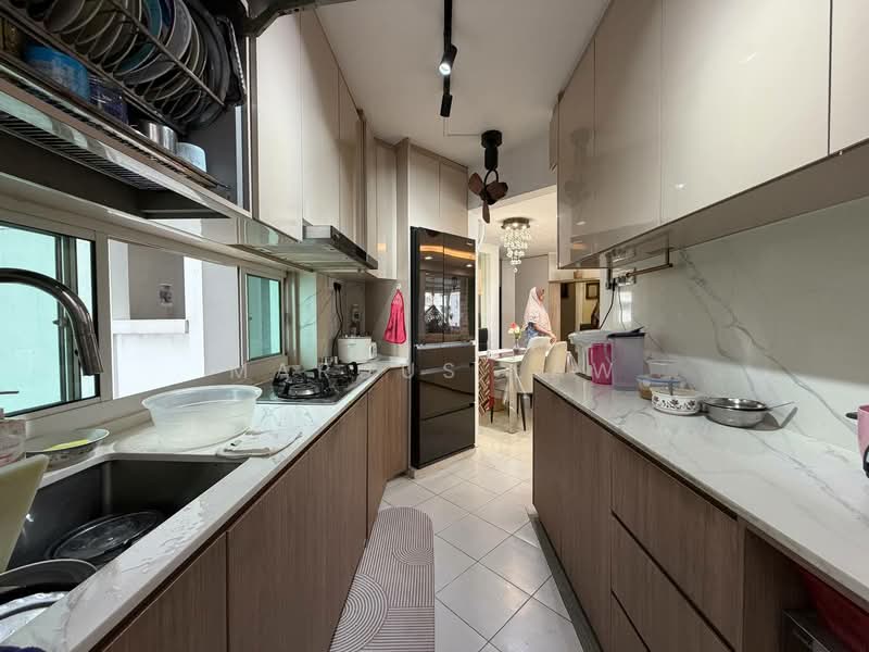 588D Ang Mo Kio Street 52, 588D Ang Mo Kio Street 52, 3 Bedrooms, 1,205 sqft, HDB Flat For Sale, by Marcus Law, 500110540 - Kitchen - PropertyGuru.com.sg