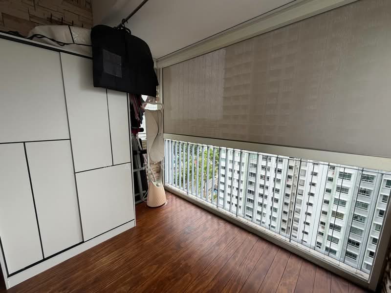 588D Ang Mo Kio Street 52, 588D Ang Mo Kio Street 52, 3 Bedrooms, 1,205 sqft, HDB Flat For Sale, by Marcus Law, 500110540 - Balcony - PropertyGuru.com.sg