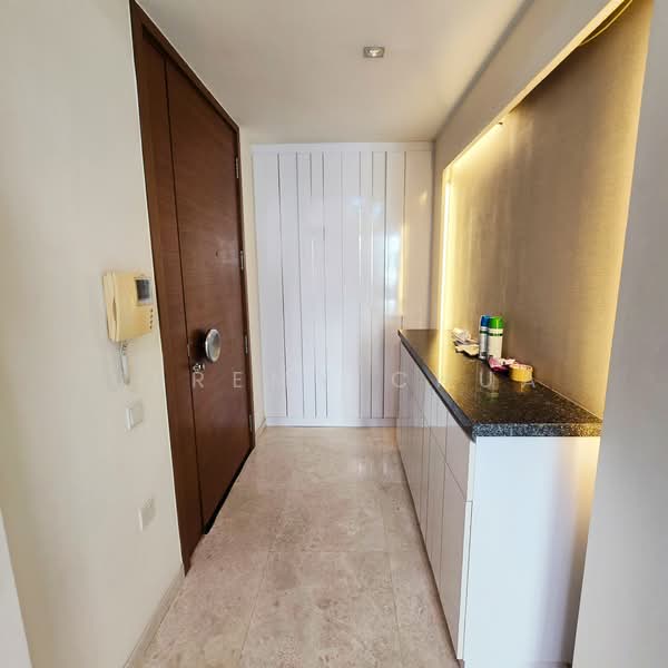 The Wharf Residence, 7 Tong Watt Road, 2 Bedrooms, 1,055 sqft, Condominium For Rent, by Jeremy Chua, 500110542 - Entrance - PropertyGuru.com.sg