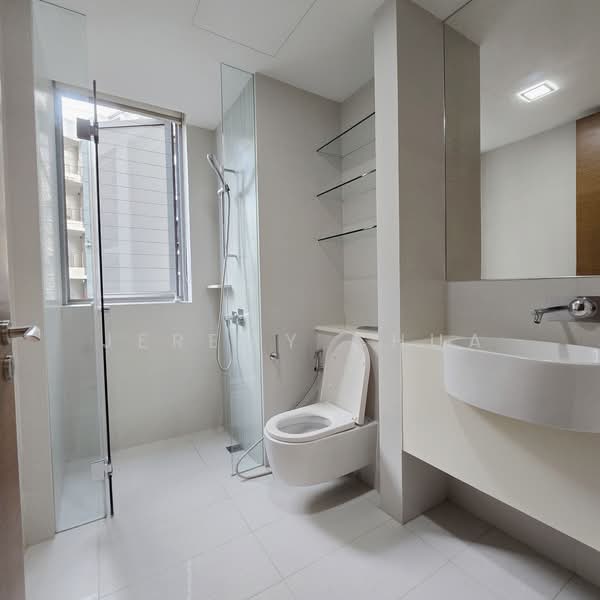 The Wharf Residence, 7 Tong Watt Road, 2 Bedrooms, 1,055 sqft, Condominium For Rent, by Jeremy Chua, 500110542 - Bathroom - PropertyGuru.com.sg