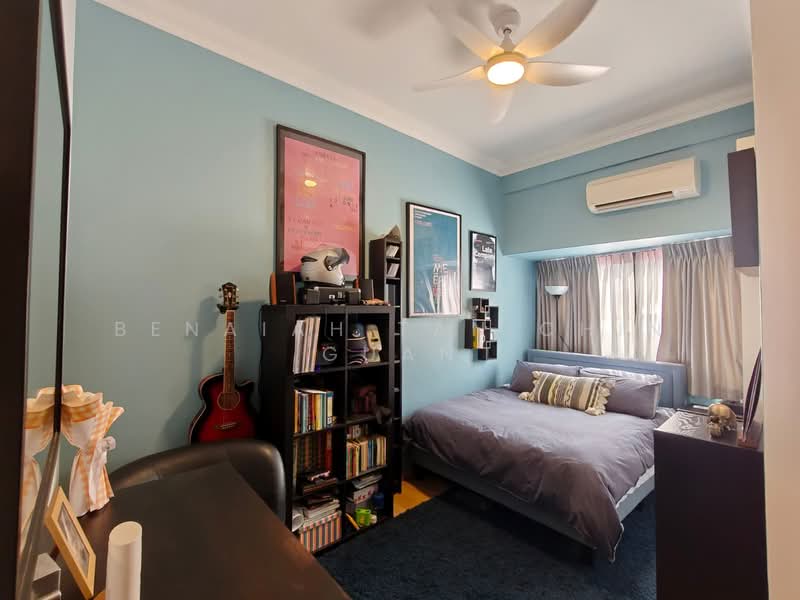 2.5 Storey Inter-Terrace along Joo Chiat walk, , 5 Bedrooms, 2,939 sqft, Terraced House For Rent, by Benaiah Tan Chin Guan, 500110550 - Bedroom - PropertyGuru.com.sg