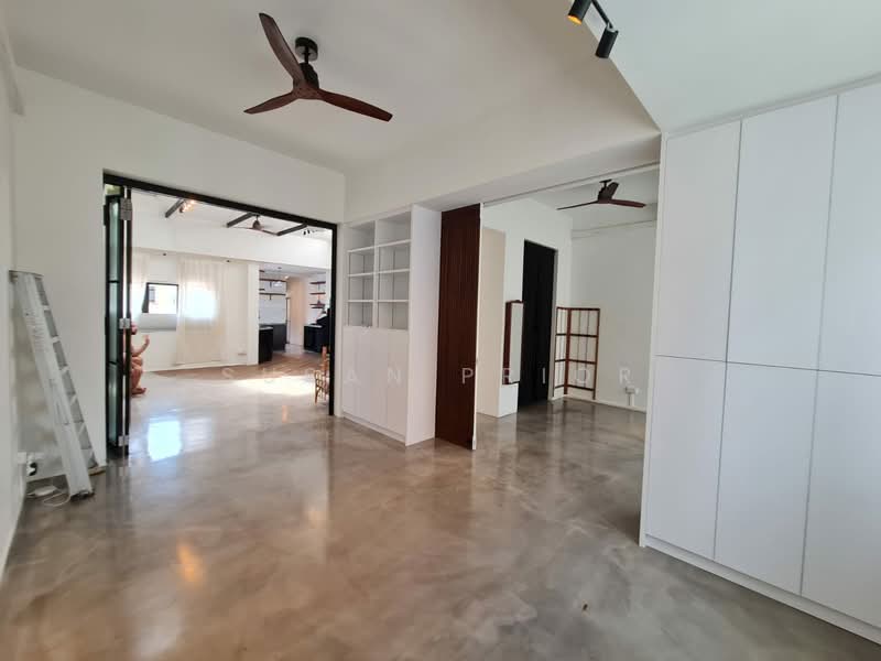 Farrer Road Walkup, Nearby Sing Avenue, Farrer Road, 2 Bedrooms, 1,725 sqft, Walk-up Apartment For Rent, by Susan Prior, 500110552 - PropertyGuru.com.sg
