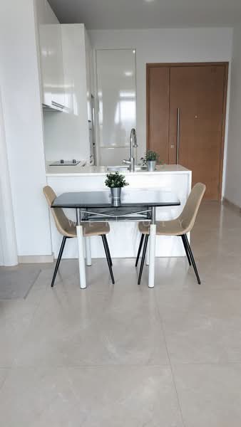 Kingsford Hillview Peak, 105 Hillview Rise, 1 Bedroom, 517 sqft, Condominium For Rent, by Gwendolyn Yap, 500110557 - Kitchen - PropertyGuru.com.sg