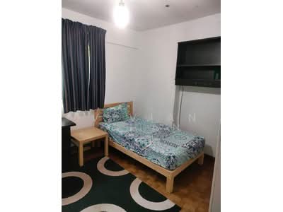 For Rent - 13 Dover Close East