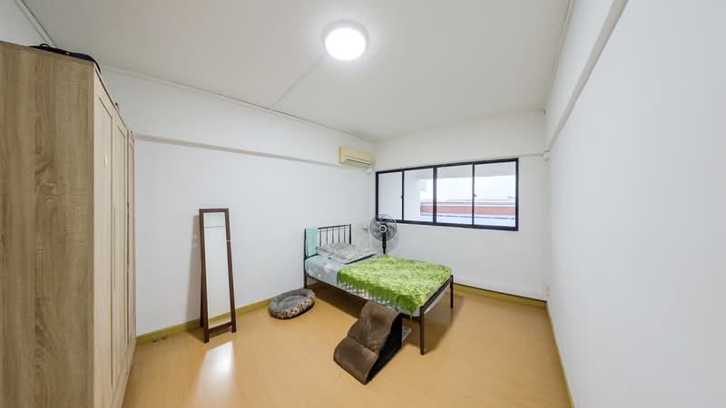 430 Tampines Street 41, 430 Tampines Street 41, 3 Bedrooms, 1,604 sqft, HDB Flat For Sale, by Cherry Ling, 500110572 - Bedroom - PropertyGuru.com.sg