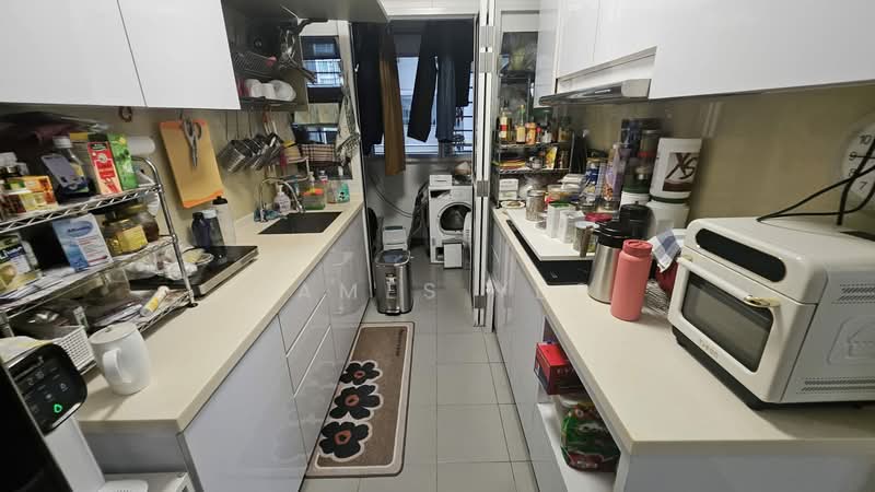 270A Punggol Field, 270A Punggol Field, 3 Bedrooms, 1,001 sqft, HDB Flat For Sale, by James Yeo, 500110580 - Kitchen - PropertyGuru.com.sg