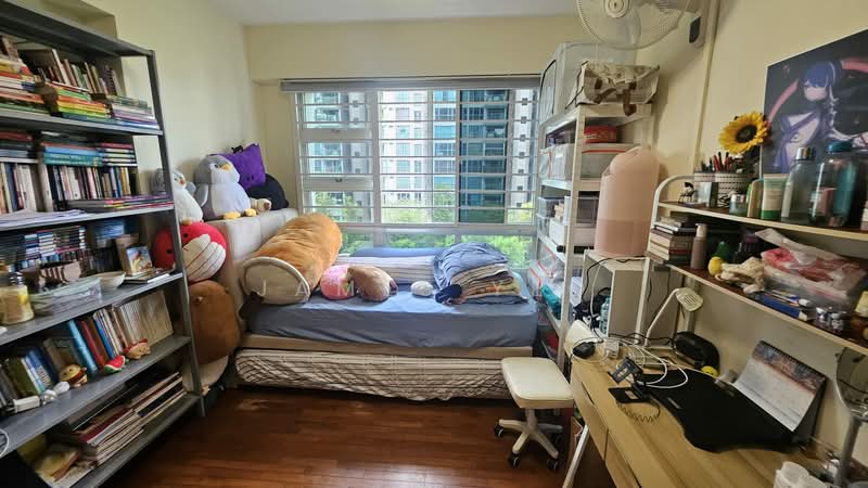 270A Punggol Field, 270A Punggol Field, 3 Bedrooms, 1,001 sqft, HDB Flat For Sale, by James Yeo, 500110580 - Bedroom - PropertyGuru.com.sg