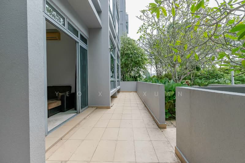 Viz at Holland, 221 Queensway, 2 Bedrooms, 1,130 sqft, Condominium For Rent, by Yeo XiaoXuan, 500110581 - Balcony - PropertyGuru.com.sg