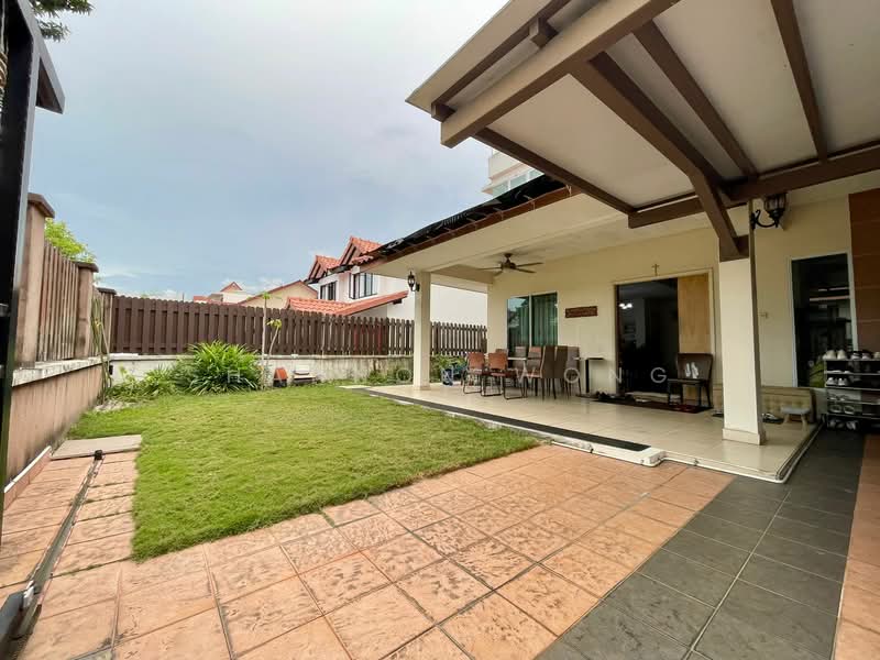 RARE Semi D in Seletar Hill Estate (D28). No west sun. NS facing., , 7 Bedrooms, 5,400 sqft, Semi-Detached House For Sale, by Shannon Wong, 500110603 - Garden - PropertyGuru.com.sg