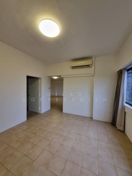 The Cairnhill, 4 Cairnhill Rise, 4 Bedrooms, 2,809 sqft, Condominium For Rent, by Gilad Coppersmith, 500110613 - Interior - PropertyGuru.com.sg