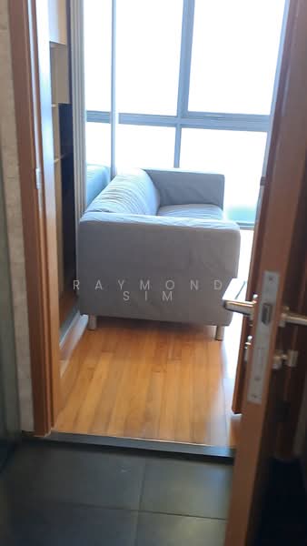 Spottiswoode Suites, 16 Spottiswoode Park Road, 1 Bedroom, 441 sqft, Condominium For Rent, by Raymond Sim, 500110615 - Living Room - PropertyGuru.com.sg