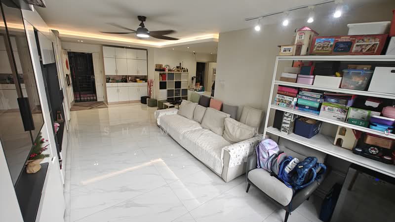 629 Jurong West Street 65, 629 Jurong West Street 65, 4 Bedrooms, 1,399 sqft, HDB Flat For Sale, by Shawn Yang, 500110616 - Living Room - PropertyGuru.com.sg