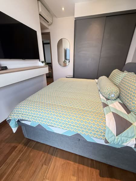 Parc Komo, 971 Upper Changi Road North, 3 Bedrooms, 915 sqft, Condominium For Sale, by Roselynn Ahmad, 500110617 - Master Bedroom - PropertyGuru.com.sg