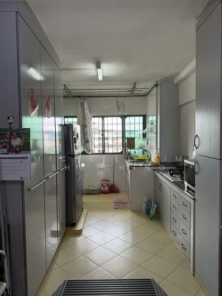 146 Jalan Bukit Merah, 146 Jalan Bukit Merah, 2 Bedrooms, 721 sqft, HDB Flat For Sale, by Michelle Lim Shu Ching, 500110624 - Kitchen - PropertyGuru.com.sg