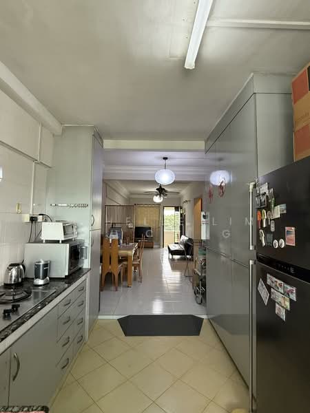146 Jalan Bukit Merah, 146 Jalan Bukit Merah, 2 Bedrooms, 721 sqft, HDB Flat For Sale, by Michelle Lim Shu Ching, 500110624 - Kitchen - PropertyGuru.com.sg
