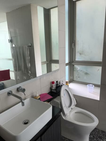 Casa Merah, 50 Tanah Merah Kechil Avenue, 3 Bedrooms, 1,238 sqft, Condominium For Rent, by Andrew Chua, 500110625 - Bathroom - PropertyGuru.com.sg