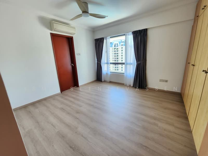 Aquarius By The Park, 1 Bedok Reservoir View, 2 Bedrooms, 893 sqft, Condominium For Rent, by Isma Seeneevassen, 500110631 - Master Bedroom - PropertyGuru.com.sg