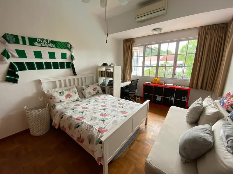 🔥COSY ENGLISH-STYLE COTTAGE 🌟 NAMLY ESTATE 🌟near Sixth Ave MRT🔥, Namly, 5 Bedrooms, 4,243 sqft, Semi-Detached House For Rent, by Martin Goh 吴伟楠, 500110641 - Bedroom - PropertyGuru.com.sg