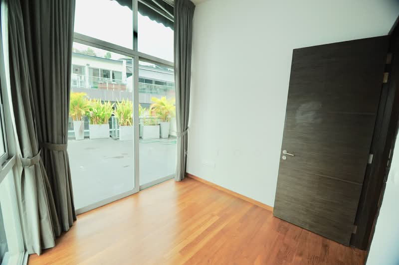 Oxley Edge, 308 River Valley Road, 4 Bedrooms, 1,464 sqft, Apartment For Sale, by Mark Foo, 500110645 - Balcony - PropertyGuru.com.sg