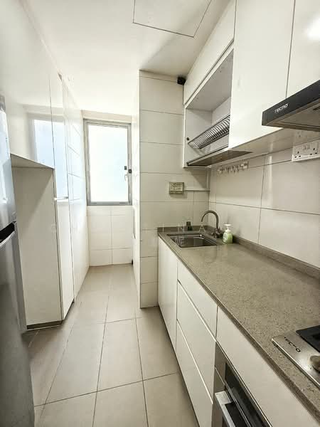 Skies Miltonia, 35 Miltonia Close, 2 Bedrooms, 710 sqft, Condominium For Rent, by Christina Au 欧慧妮, 500110646 - Kitchen - PropertyGuru.com.sg