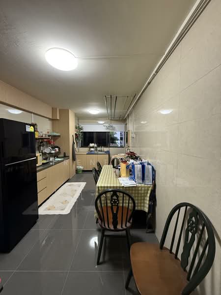443 Ang Mo Kio Avenue 10, 443 Ang Mo Kio Avenue 10, 2 Bedrooms, 883 sqft, HDB Flat For Sale, by Irene Ang, 500110653 - Kitchen - PropertyGuru.com.sg