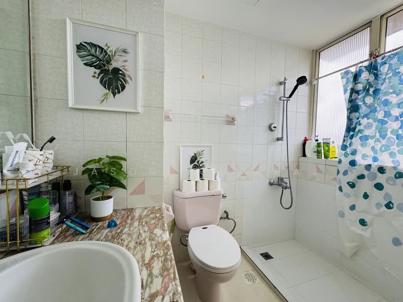 Bullion Park, 160 Lentor Loop, 3 Bedrooms, 1,260 sqft, Condominium For Sale, by Jason Selvaraj, 500110659 - Bathroom - PropertyGuru.com.sg