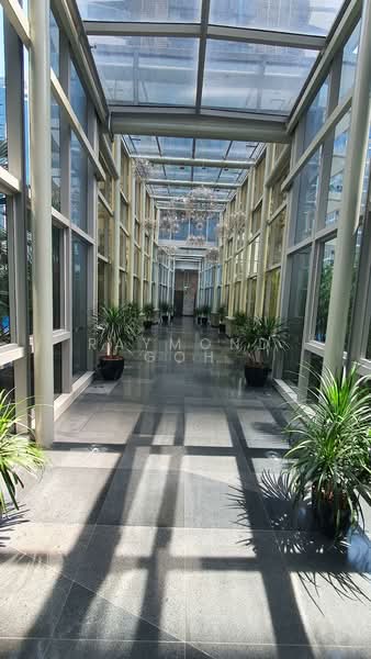 One Shenton, 1 Shenton Way, 2 Bedrooms, 1,195 sqft, Condominium For Sale, by Raymond Goh, 500110660 - Corridor - PropertyGuru.com.sg