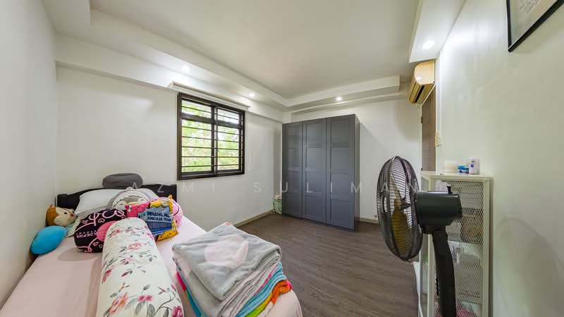 656D Jurong West Street 61, 656D Jurong West Street 61, 4 Bedrooms, 1,420 sqft, HDB Flat For Sale, by Azmi Suliman, 500110670 - Common Bedroom 2 - PropertyGuru.com.sg