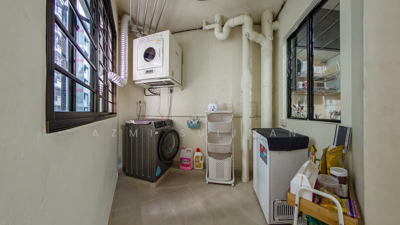 656D Jurong West Street 61, 656D Jurong West Street 61, 4 Bedrooms, 1,420 sqft, HDB Flat For Sale, by Azmi Suliman, 500110670 - Service Yard - PropertyGuru.com.sg