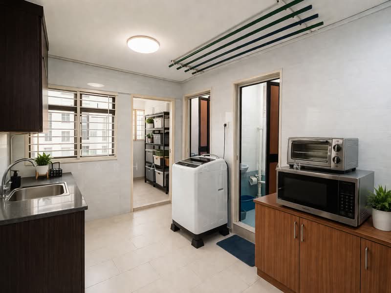 30 Kelantan Road, 30 Kelantan Road, 2 Bedrooms, 818 sqft, HDB Flat For Sale, by Farhan Adenan, 500110709 - Kitchen - PropertyGuru.com.sg