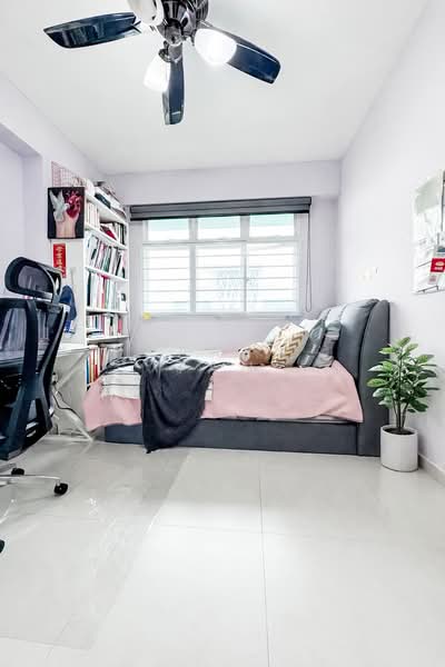 316C Yishun Greenwalk, 316C Yishun Avenue 9, 3 Bedrooms, 990 sqft, HDB Flat For Sale, by Karen Tan, 500110710 - Bedroom - PropertyGuru.com.sg